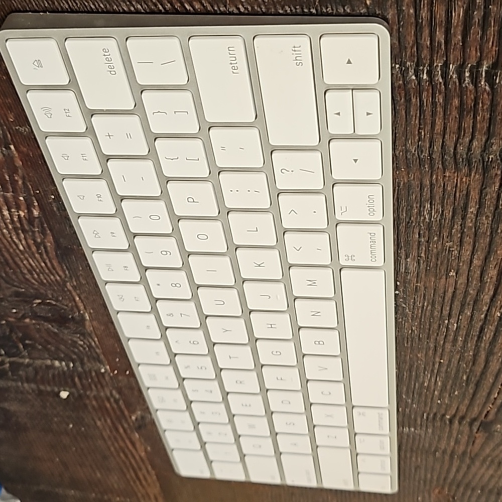 Apple Keyboard A1644